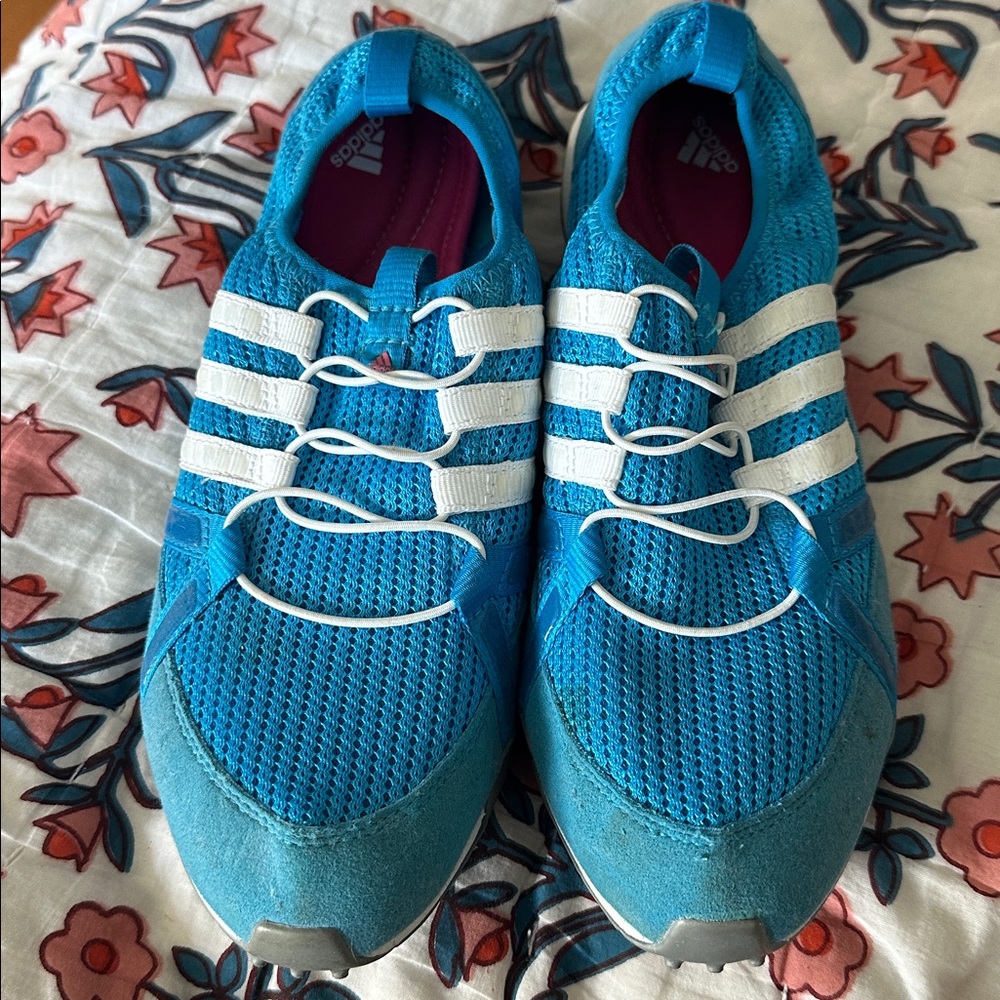 Adidas slip on golf shoes size 8